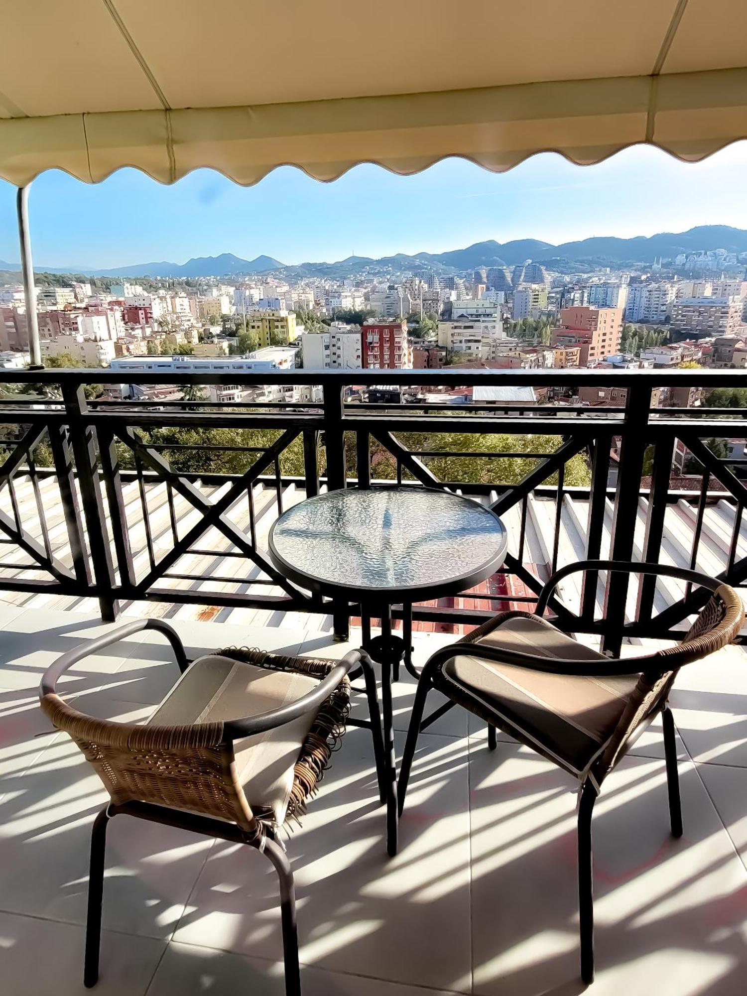 Skyline Apartament *